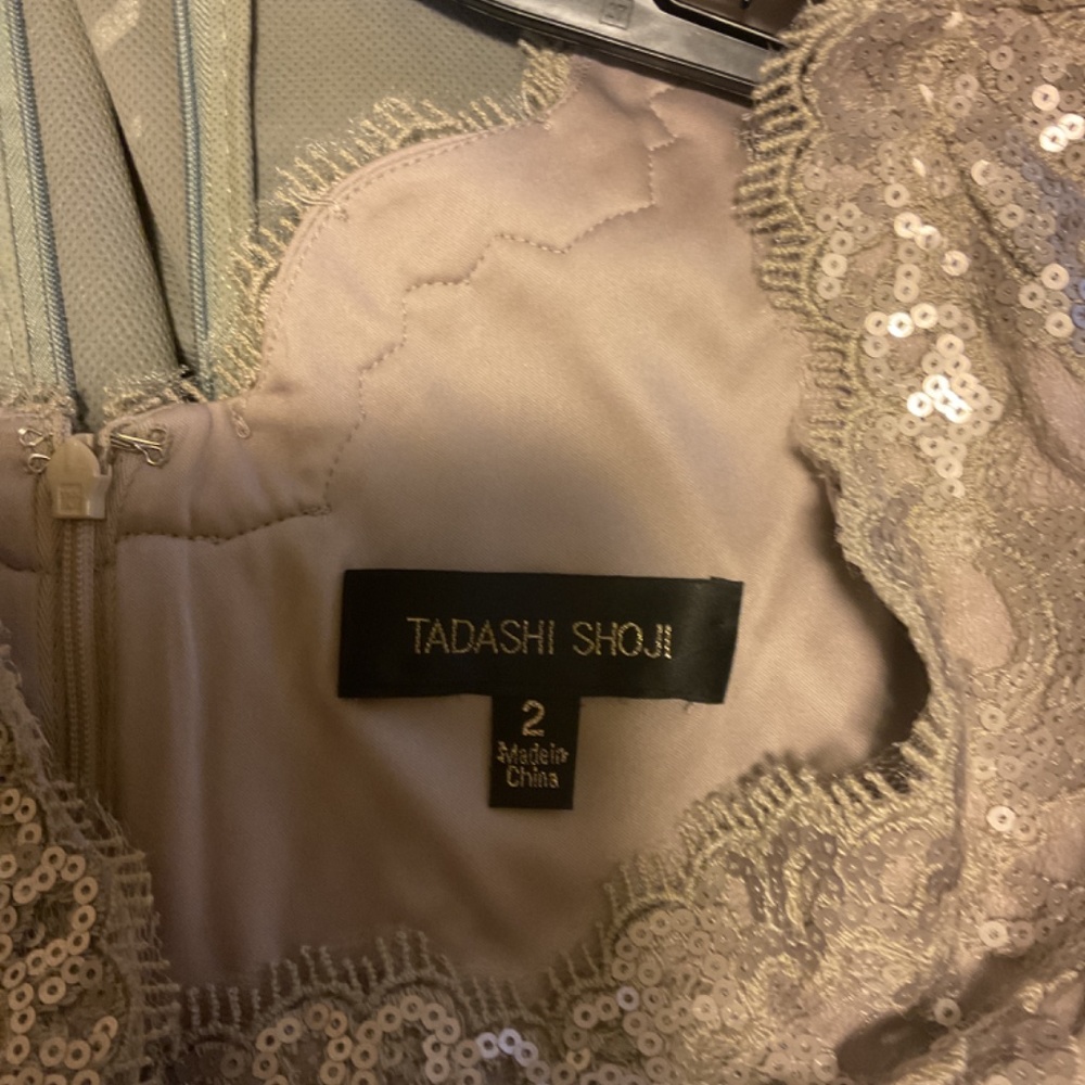 Dress - Picture 3 of 4